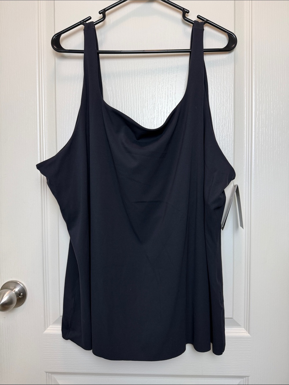NWT Nike Women's Dri -fit Yoga Black Tank Top with built in shelf bra size 3X